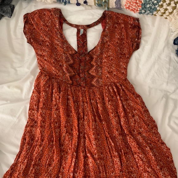 Free People Dresses & Skirts - Free People orange flowy dress
